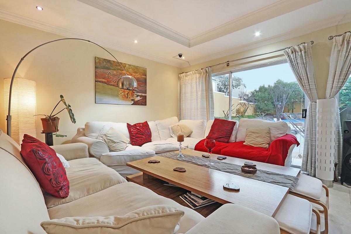 Natalie Guesthouse Bloubergstrand Zewnętrze zdjęcie